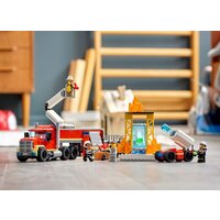 Конструктор LEGO City 60282 Команда пожарных - Изображение №13 — Chaika Market
