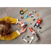 Конструктор LEGO City 60282 Команда пожарных - Изображение №11 — Chaika Market