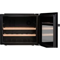 Винный шкаф La Sommeliere LSBI28B - Изображение №4 — Chaika Market