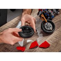 Конструктор LEGO Technic 42107 Ducati Panigale V4 R - Изображение №12 — Chaika Market