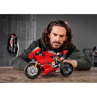 Конструктор LEGO Technic 42107 Ducati Panigale V4 R - Изображение №15 — Chaika Market