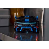 Конструктор LEGO Technic 42176 Porsche GT4 e-Performance - Изображение №11 — Chaika Market