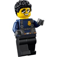 Конструктор LEGO City 60315 Полицейский мобильный командный трейлер - Изображение №14 — Chaika Market