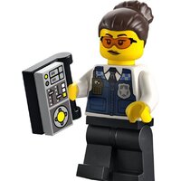 Конструктор LEGO City 60315 Полицейский мобильный командный трейлер - Изображение №7 — Chaika Market