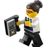 Конструктор LEGO City 60315 Полицейский мобильный командный трейлер - Изображение №13 — Chaika Market