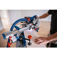 Торцовочная пила Bosch GCM 18V-216 D 0601B51000 (без АКБ) - Изображение №5 — Chaika Market