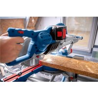 Торцовочная пила Bosch GCM 18V-216 D 0601B51000 (без АКБ) - Изображение №4 — Chaika Market