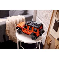 Конструктор LEGO Technic 42177 Профессиональная линейка Mercedes-Benz G500 - Изображение №14 — Chaika Market