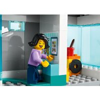 Конструктор LEGO City 60291 Семейный дом - Изображение №10 — Chaika Market