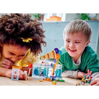 Конструктор LEGO City 60363 Магазин мороженого - Изображение №8 — Chaika Market