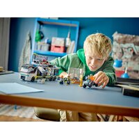 Конструктор LEGO City 60418 Полицейский мобильный грузовик для криминальной лаборатории - Изображение №7 — Chaika Market