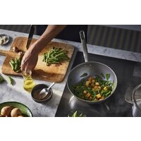 Сковорода ВОК Fiskars All Steel 1064747 - Изображение №6 — Chaika Market