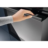 Электрический духовой шкаф Electrolux SteamBoost 800 EOB8S39WZ - Изображение №5 — Chaika Market