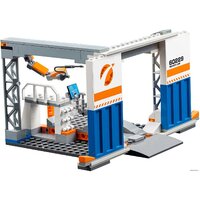 Конструктор LEGO City 60229 Площадка для сборки и транспорт для перевозки ракеты - Изображение №4 — Chaika Market