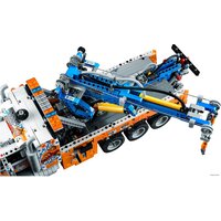 Конструктор LEGO Technic 42128 Грузовой эвакуатор - Изображение №20 — Chaika Market