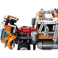 Конструктор LEGO Technic 42128 Грузовой эвакуатор - Изображение №12 — Chaika Market