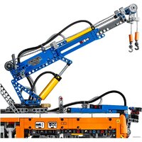 Конструктор LEGO Technic 42128 Грузовой эвакуатор - Изображение №7 — Chaika Market