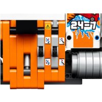 Конструктор LEGO Technic 42128 Грузовой эвакуатор - Изображение №17 — Chaika Market