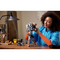 Конструктор LEGO Disney 43230 Камера памяти Уолта Диснея - Изображение №10 — Chaika Market