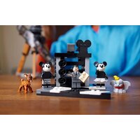 Конструктор LEGO Disney 43230 Камера памяти Уолта Диснея - Изображение №12 — Chaika Market