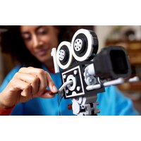 Конструктор LEGO Disney 43230 Камера памяти Уолта Диснея - Изображение №11 — Chaika Market