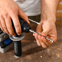 Перфоратор Deko ZKCH20 084-1042 (с 2-мя АКБ, кейс) - Изображение №7 — Chaika Market