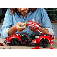 Конструктор LEGO Technic 42125 Ferrari 488 GTE AF Corse 51 - Изображение №6 — Chaika Market