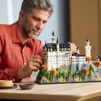 Конструктор LEGO Architecture 21063 Neuschwanstein Castle - Изображение №14 — Chaika Market