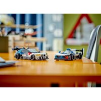 Конструктор LEGO Speed Champions 76922 Гоночные автомобили BMW M4 GT3 и BMW M Hybrid V8 - Изображение №12 — Chaika Market