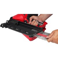 Гвоздезабиватель Milwaukee M18 FDN-0X 4933493600 (без АКБ, кейс) - Изображение №8 — Chaika Market