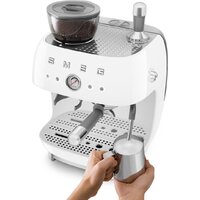 Рожковая кофеварка Smeg EGF03WHEU - Изображение №5 — Chaika Market