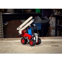 Конструктор LEGO Technic 42116 Фронтальный погрузчик - Изображение №11 — Chaika Market