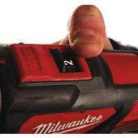 Ударная дрель-шуруповерт Milwaukee M12 BPD-202C 4933441940 (с 2-мя АКБ, кейс) - Изображение №4 — Chaika Market