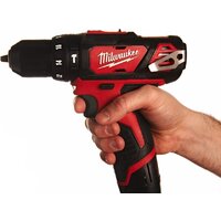 Ударная дрель-шуруповерт Milwaukee M12 BPD-202C 4933441940 (с 2-мя АКБ, кейс) - Изображение №8 — Chaika Market
