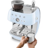Рожковая кофеварка Smeg EGF03PBEU - Изображение №5 — Chaika Market