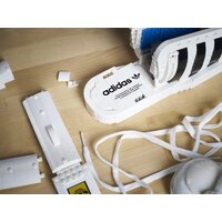 Конструктор LEGO 10282 Кроссовки adidas Originals Superstar - Изображение №17 — Chaika Market