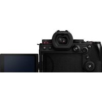 Беззеркальный фотоаппарат Panasonic Lumix S5 II Body - Изображение №3 — Chaika Market
