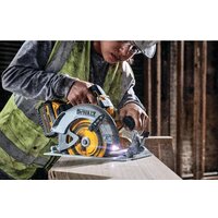 Дисковая (циркулярная) пила DeWalt DCS573NT-XJ (без АКБ, кейс) - Изображение №7 — Chaika Market