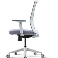 Офисное кресло Bestuhl S30 White Pl без подголовника и рег. подлокотником (черная сетка/серая ткань) - Изображение №3 — Chaika Market